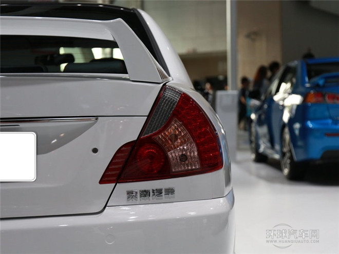 2015款 1.6L 手動S-Design