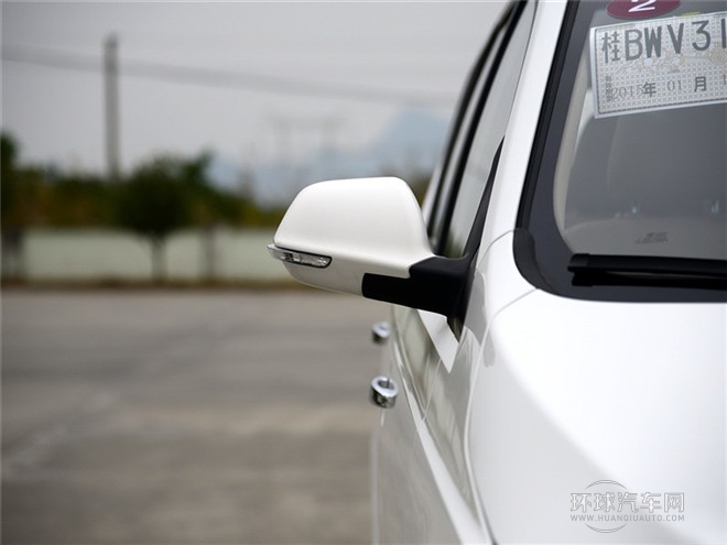 2015款 1.8L 手動(dòng)豪華導(dǎo)航ESP版 7座