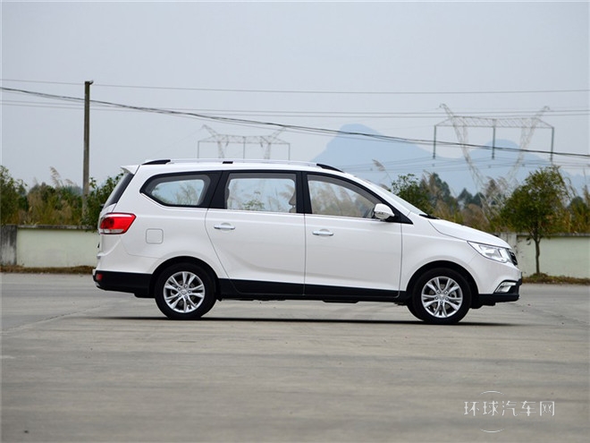 2015款 1.8L 手動豪華導(dǎo)航ESP版 7座