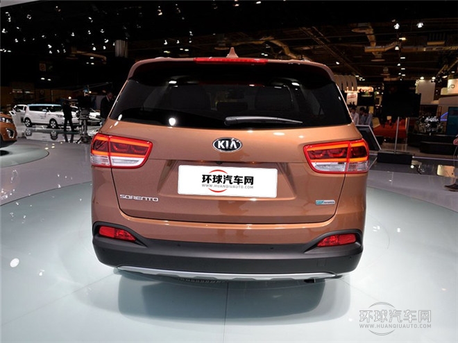 2015款 索蘭托L 2.2T 柴油4WD標(biāo)準(zhǔn)版