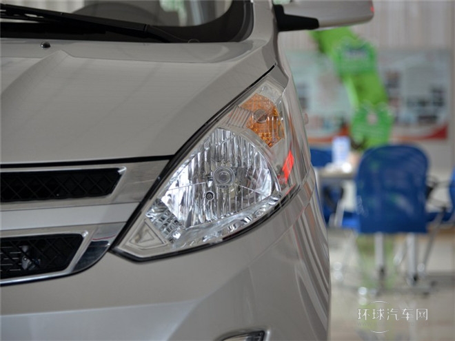 2015款 1.5L標(biāo)準(zhǔn)型