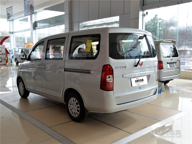 2015款 1.5L標(biāo)準(zhǔn)型