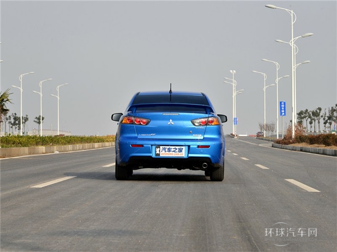 2015款 2.0L CVT旗艦型