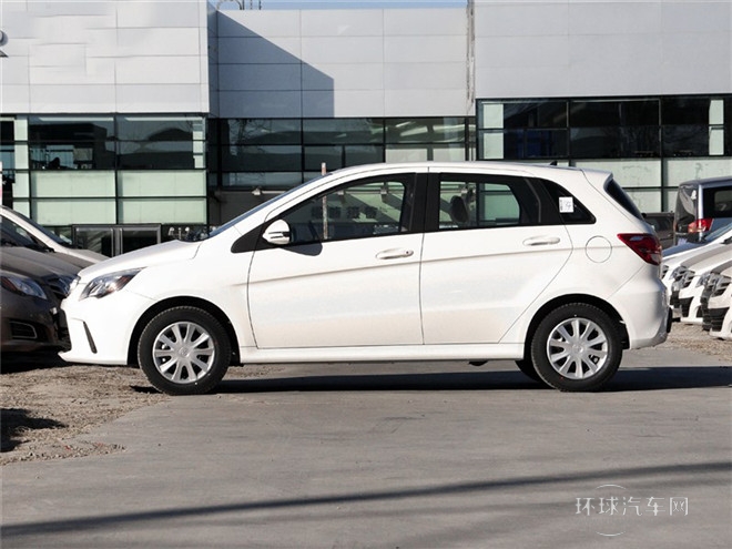 2015款 兩廂 1.3L 手動樂天版