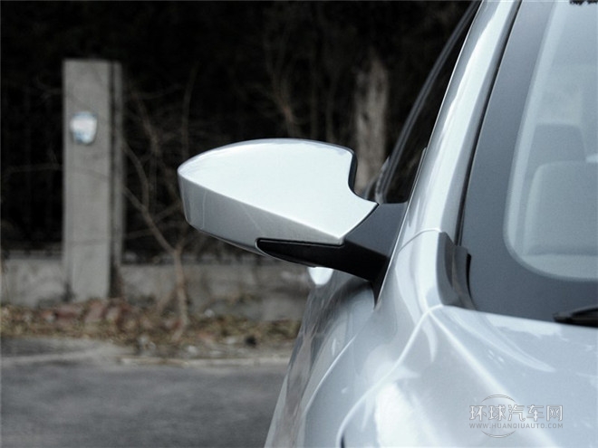2014款 1.5L CVT標(biāo)準(zhǔn)版
