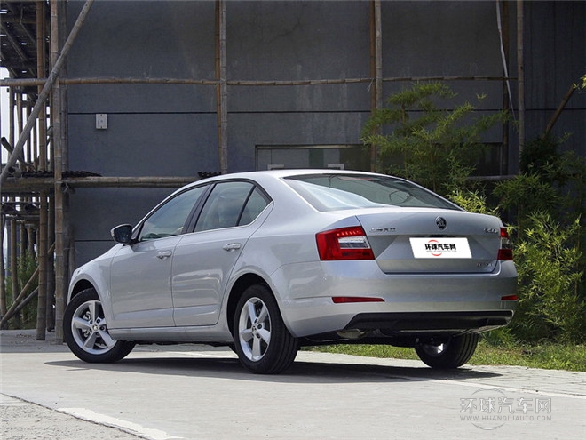 2015款 經(jīng)典款 1.6L 手自一體 逸杰版