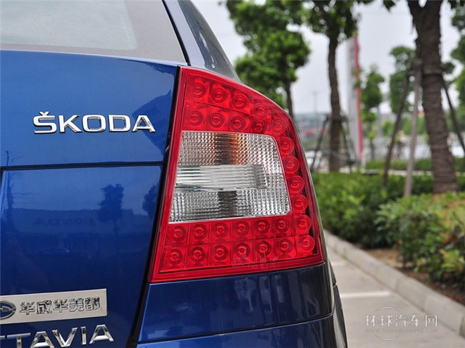 2015款 經(jīng)典款 1.6L 手自一體 逸致版