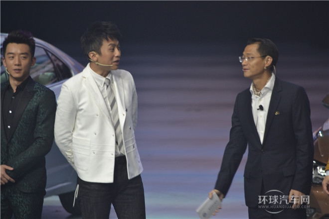 2015款 230TSI 手動(dòng)風(fēng)尚版