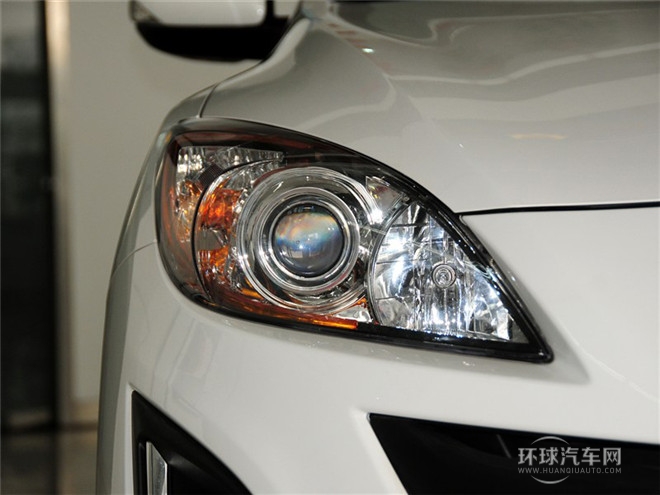 2015款 三廂 2.0AT運動型