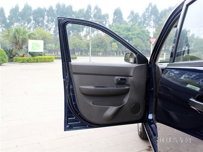 2014款 1.5LS 自動(dòng)舒適型L2B