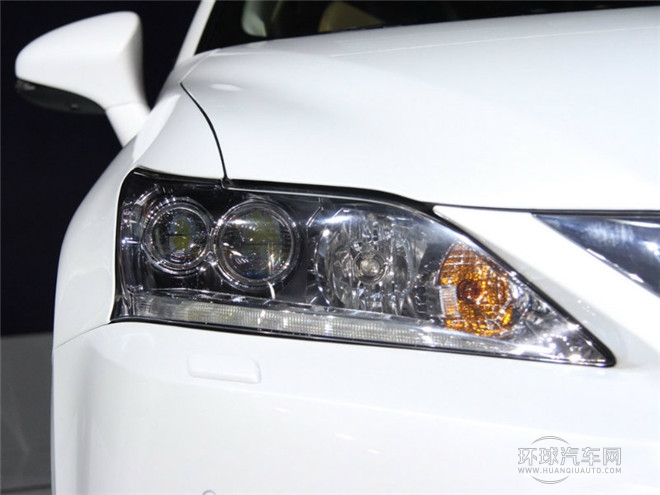 2014款 200h 1.8L 自動 領(lǐng)先版（單色）