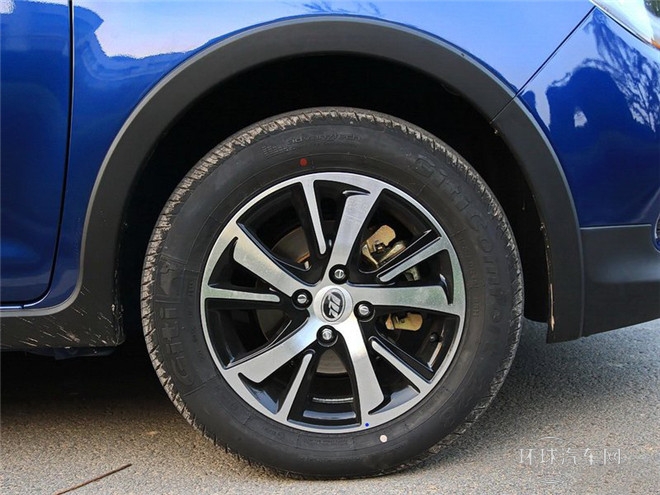 2014款 1.5L 手動(dòng)尊貴型