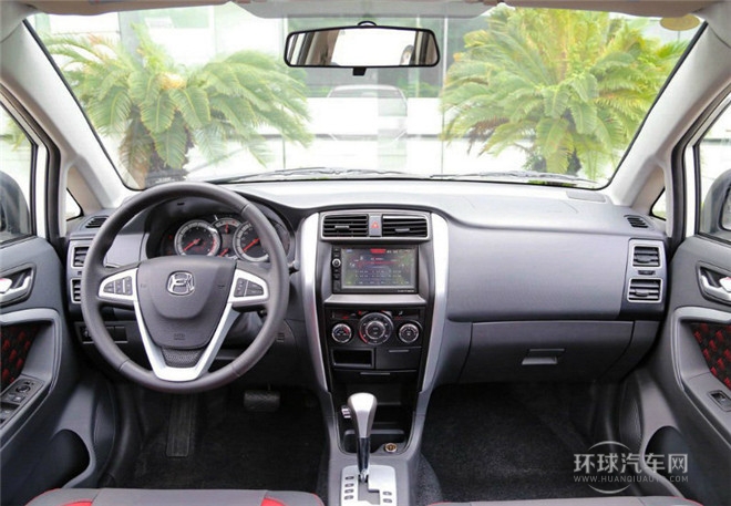 2014款 三廂 1.5L 自動(dòng)夢(mèng)想型