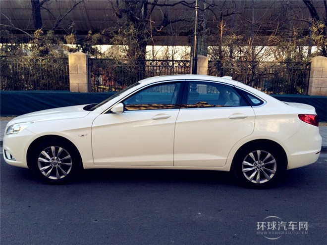 2015款 1.5L 手動(dòng)舒適超值導(dǎo)航版