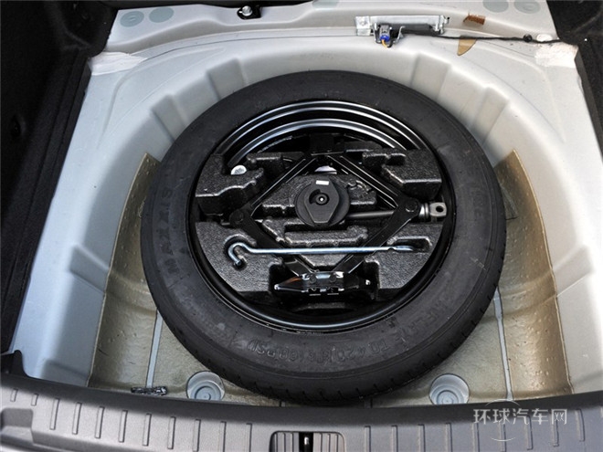 2015款 都市SUV 1.6T 手動(dòng)型動(dòng)派