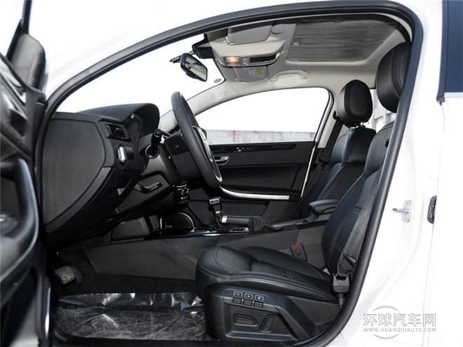 2015款 都市SUV 1.6T 手動(dòng)型動(dòng)派