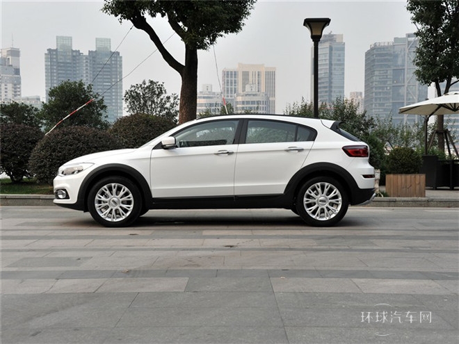 2015款 都市SUV 1.6T 手動(dòng)型動(dòng)派