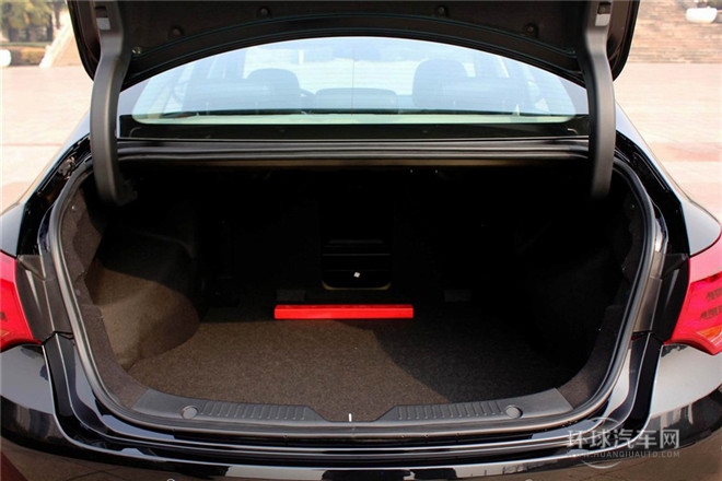 2015款 1.8T 自動(dòng)舒適型