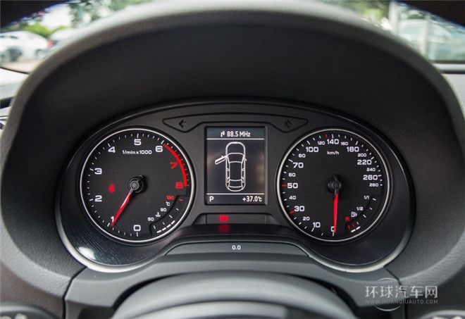 2015款 Limousine 40 TFSI 自動(dòng)舒適型