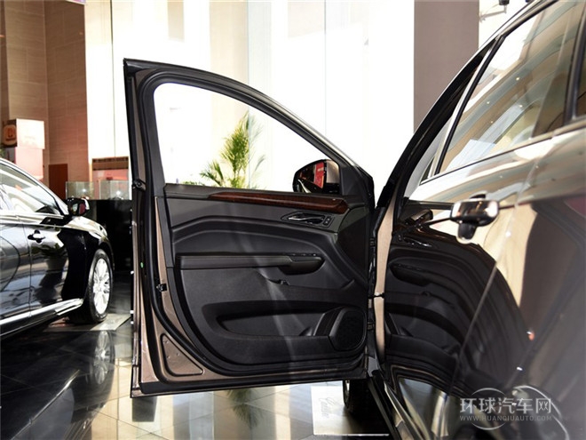 2015款 3.0L 領(lǐng)先型
