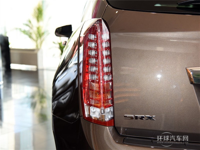 2015款 3.0L 領(lǐng)先型