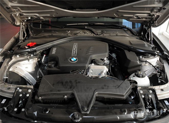 2015款 328i xDrive 設(shè)計(jì)套裝型