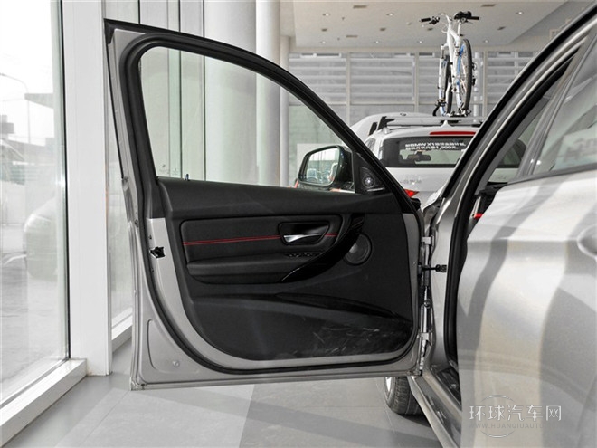 2015款 328i xDrive 設(shè)計(jì)套裝型