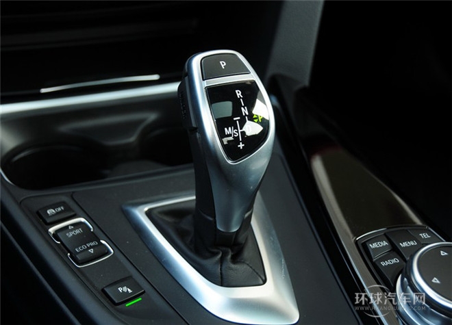 2015款 328i 設(shè)計套裝型