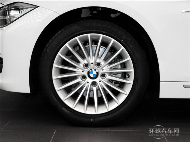 2015款 335i xDrive 設(shè)計套裝型