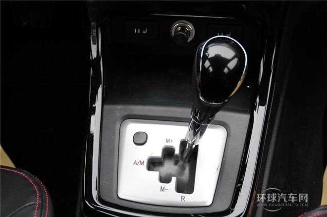 2015款 1.5L 自動(dòng)豪華型