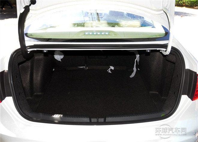 2015款 1.6L 手動領(lǐng)先型