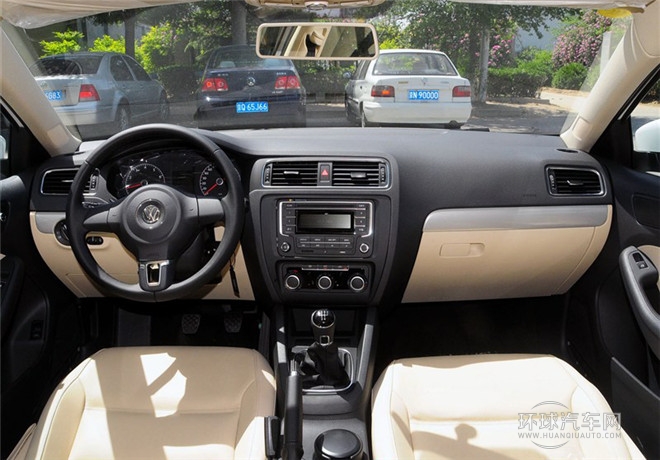 2015款 1.6L 手動領(lǐng)先型