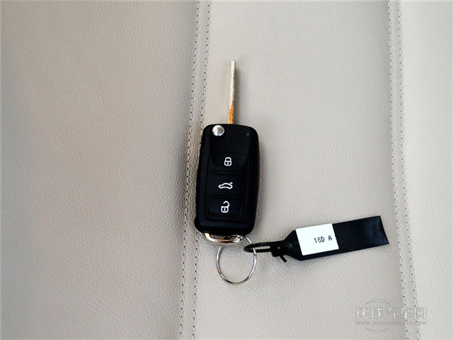 2015款 1.6L 自動(dòng)領(lǐng)先型