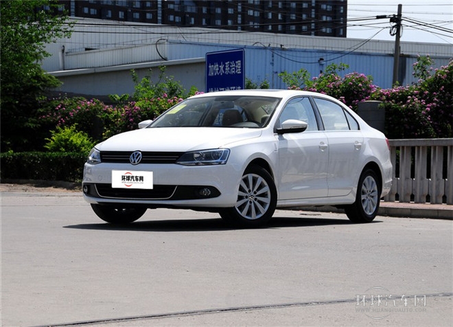 2015款 1.6L 自動領(lǐng)先型