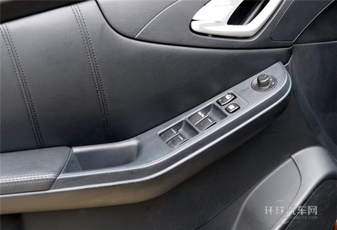 2014款 榮耀導(dǎo)航版 1.8T 自動旗艦型
