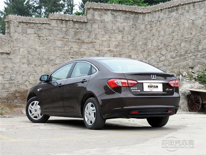 2014款 榮耀導(dǎo)航版 1.8T 自動(dòng)旗艦型