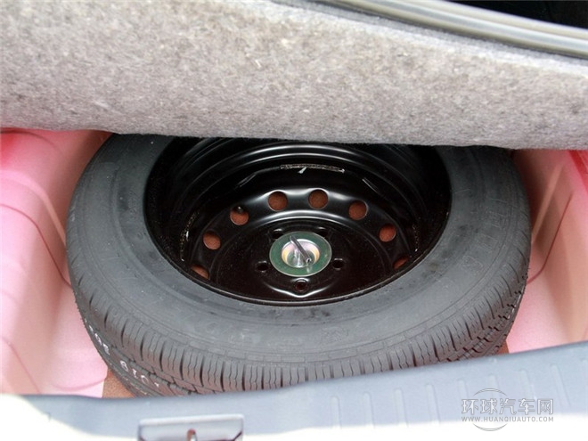 2014款 榮耀導(dǎo)航版 1.8T 自動(dòng)尊貴型