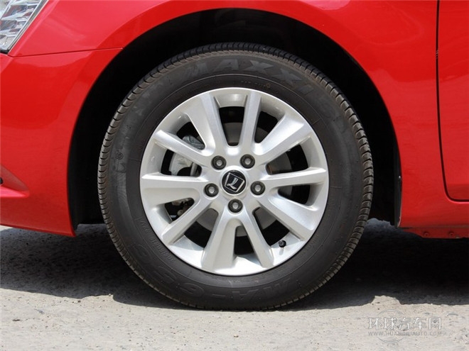 2014款 榮耀導(dǎo)航版 1.8T 自動(dòng)尊貴型