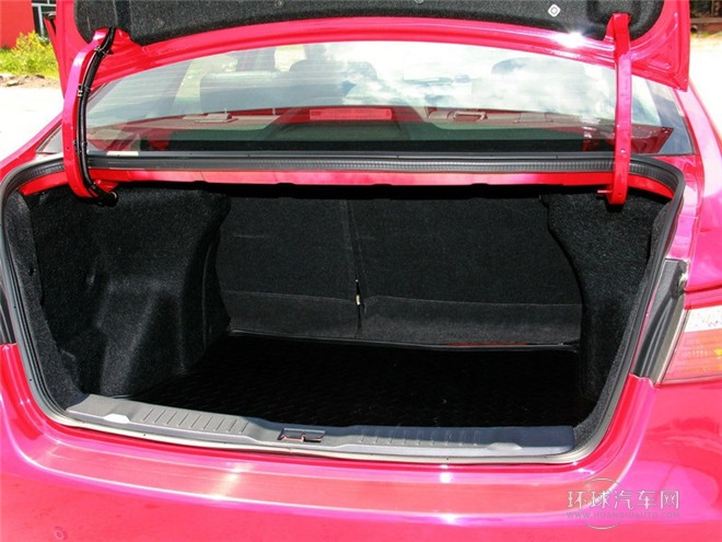 2014款 榮耀導(dǎo)航版 1.8T 自動(dòng)尊貴型
