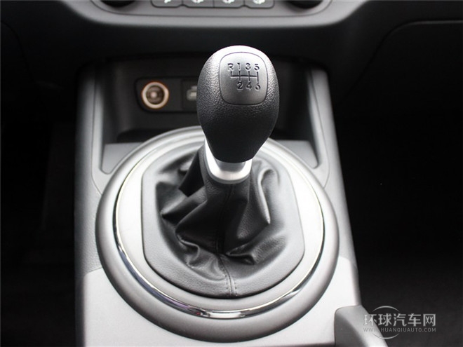 2015款 2.0L 手動(dòng)兩驅(qū)版GL