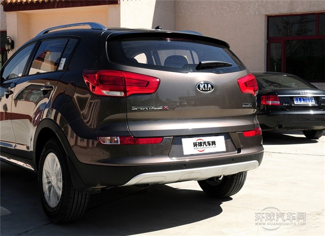 2015款 2.0L 手動(dòng)兩驅(qū)版GL