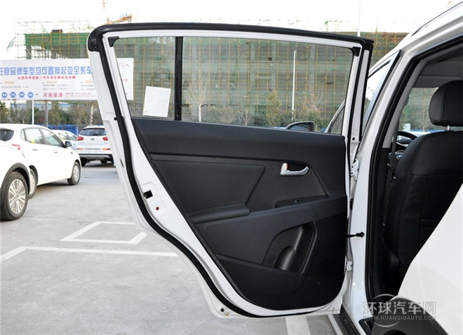 2015款 2.0L 手動兩驅(qū)版GLS