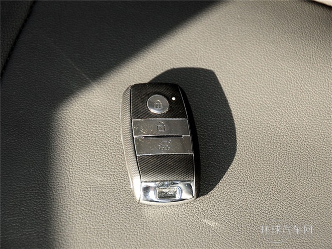 2015款 2.0L 自動兩驅(qū)版DLX
