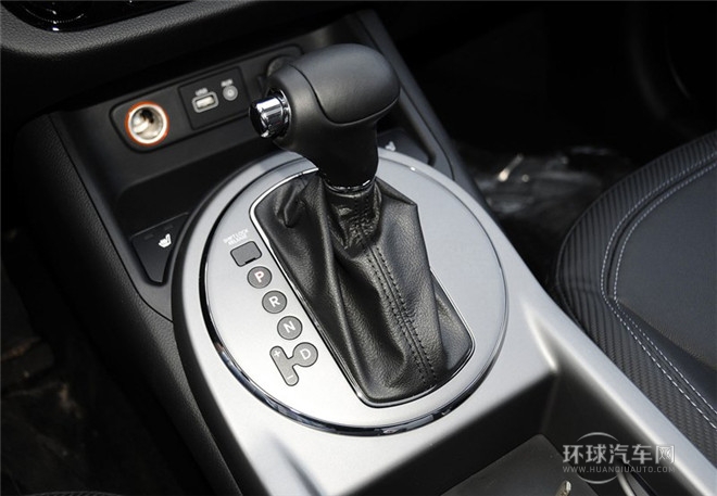 2015款 2.0L 自動兩驅版DLX