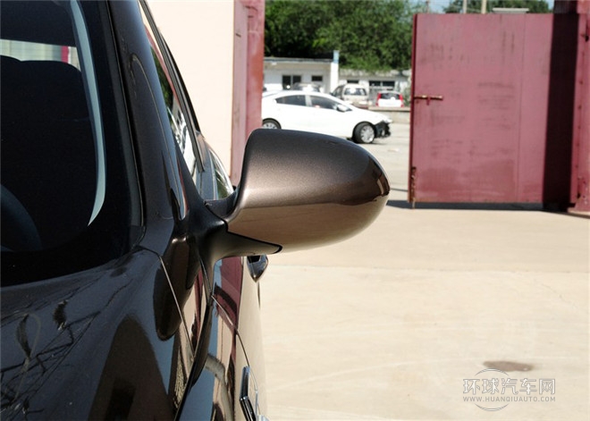 2015款 2.0L 自動(dòng)兩驅(qū)版GL