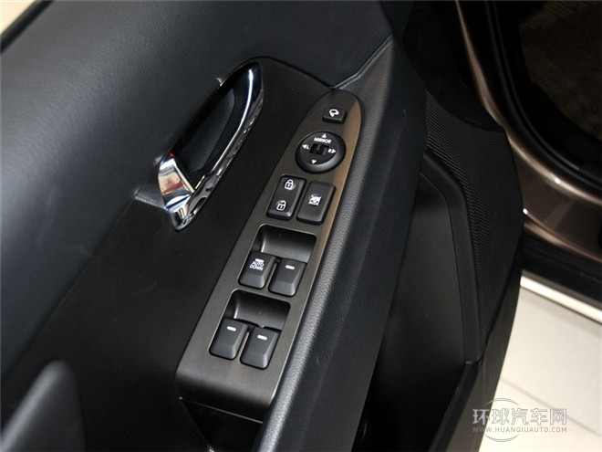 2015款 2.0L 自動兩驅(qū)版GLS