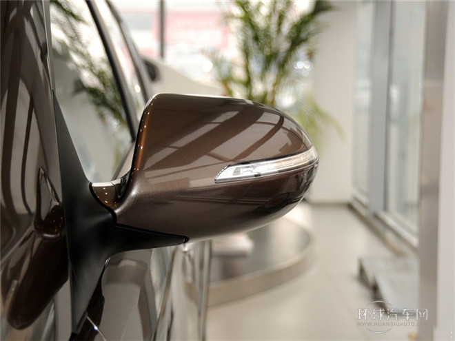 2015款 2.0L 自動兩驅(qū)版GLS