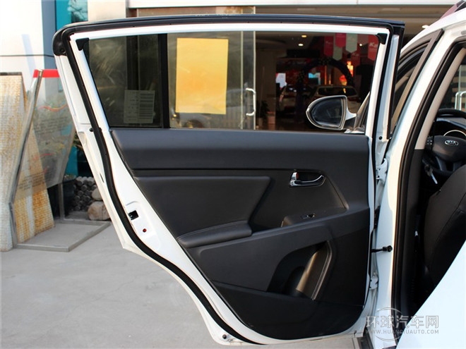 2015款 2.0L 自動兩驅(qū)版Premium