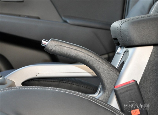 2015款 2.0L 自動(dòng)兩驅(qū)版Premium