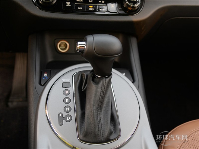 2015款 2.4L 自動四驅(qū)版Premium